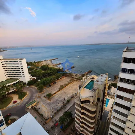 Estudio Vista Oceanica - Piso 17 * Cartagena